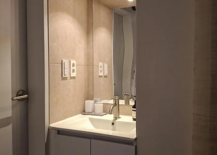 Apartamento Min's 2 동대문ddp 도보5분 '단독공간 전체 이용' 명동 광화문 홍대 광장시장 한남동 성수 *